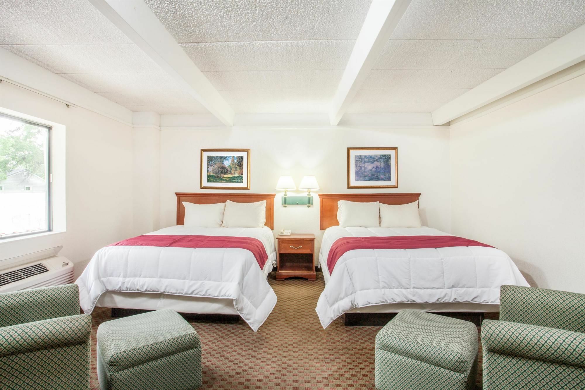 Days Inn By Wyndham Columbia I-70 מראה חיצוני תמונה